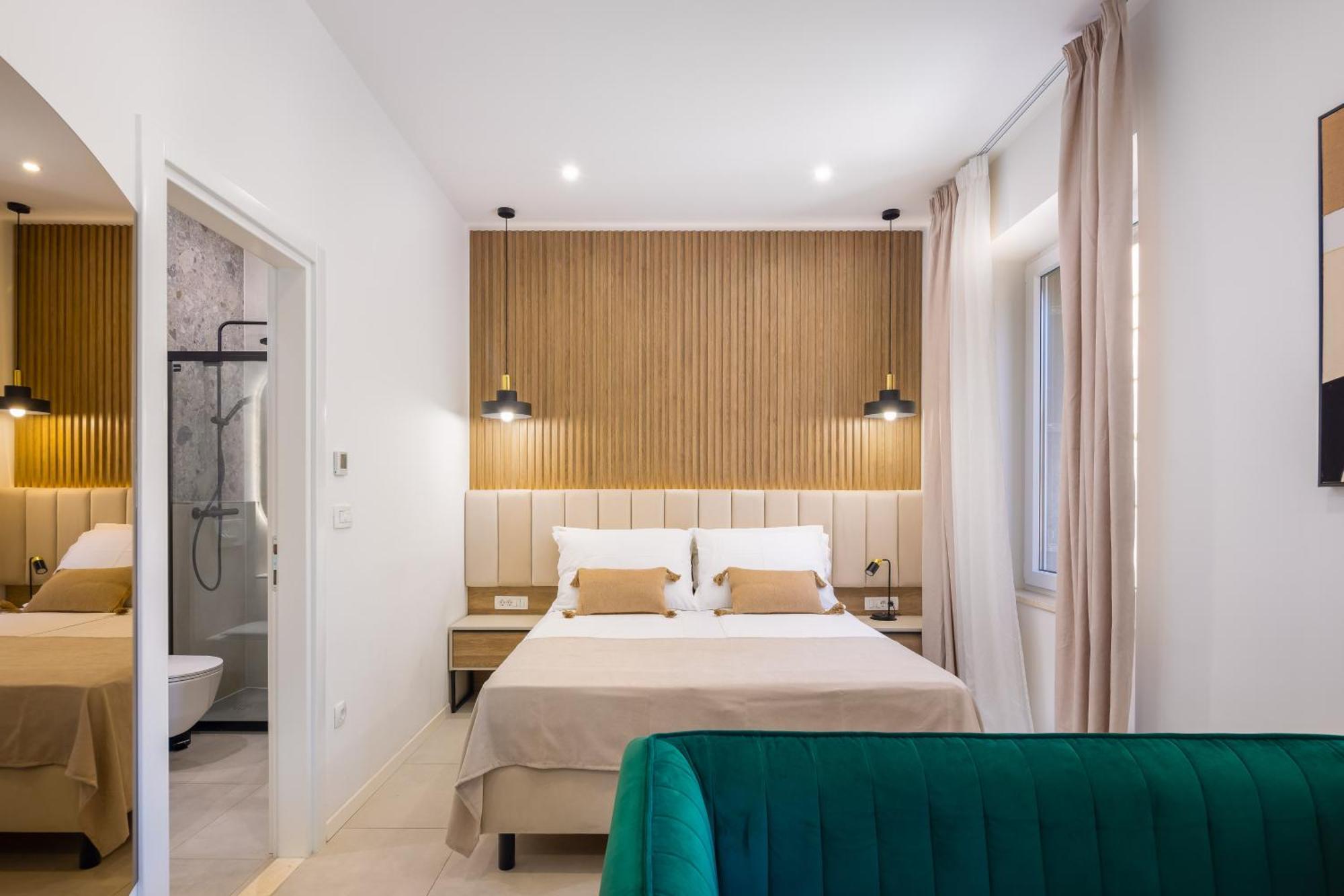 48 Rooms Split Bagian luar foto