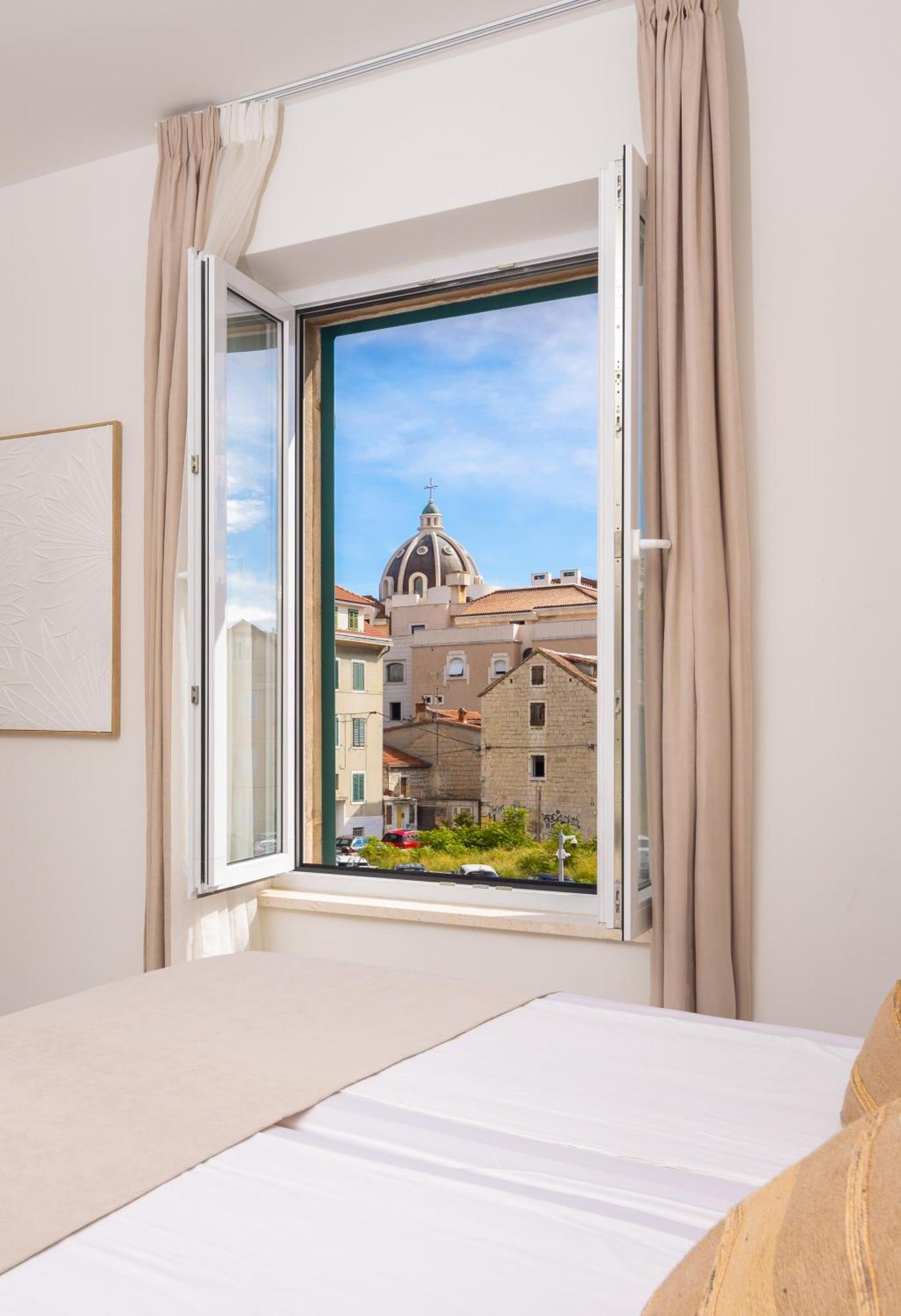 48 Rooms Split Bagian luar foto