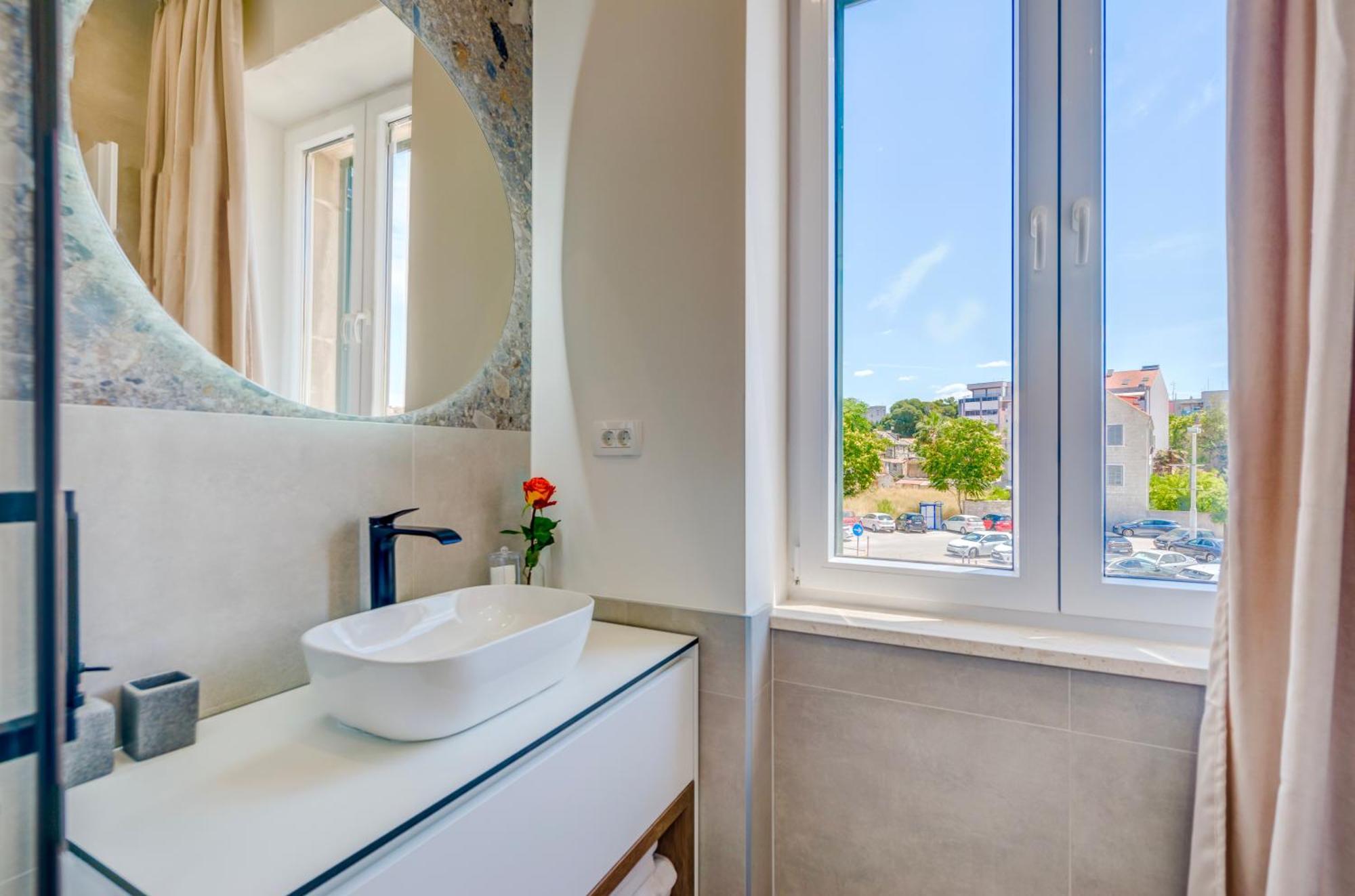 48 Rooms Split Bagian luar foto